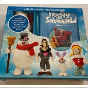 Frosty the Snowman Crochet Kit & Book Yarn Christmas NEW Karen Craft Gift